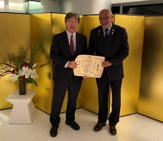 令和4年度外務大臣表彰授与式の実施について(ジョセ・ルイス・デ・リマ・フィリョ ペルナンブコ教授)